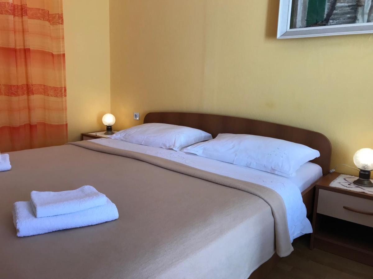 Summer Rooms Baska Екстериор снимка