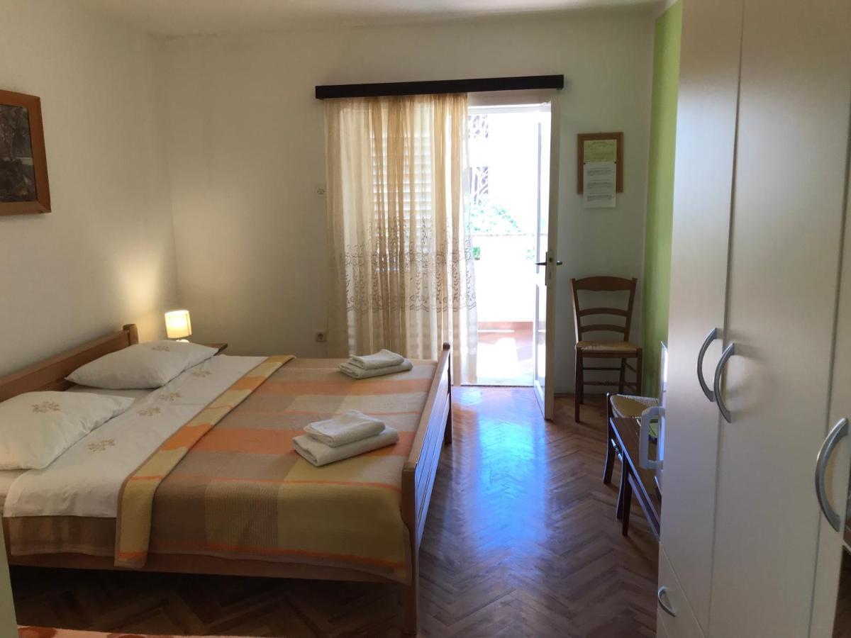 Summer Rooms Baska Екстериор снимка