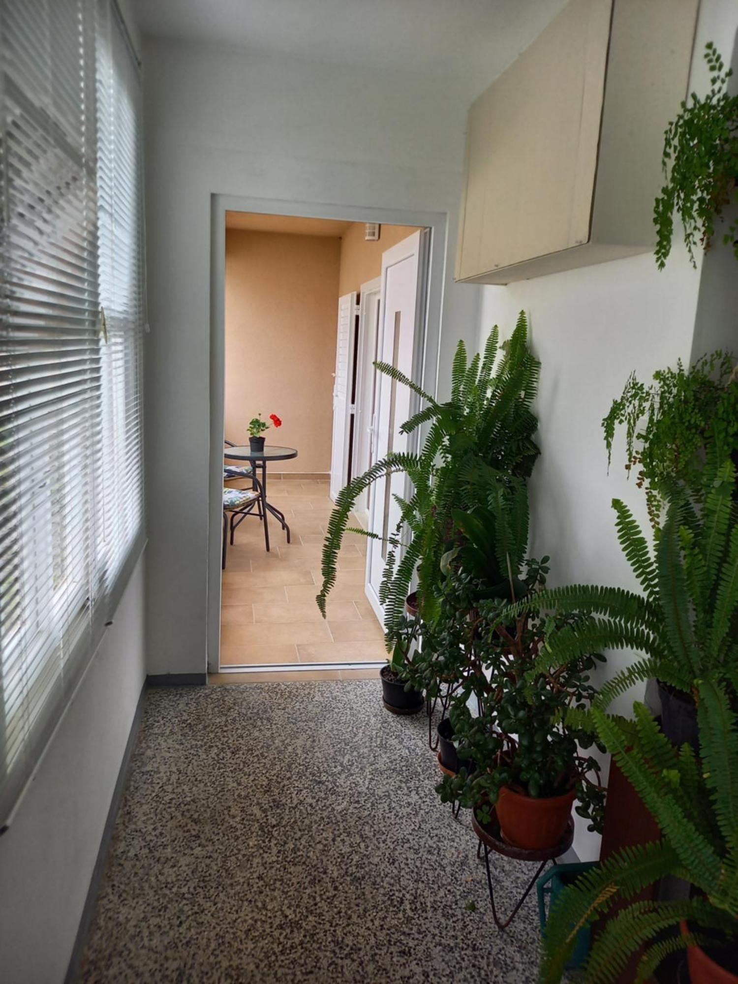 Summer Rooms Baska Екстериор снимка